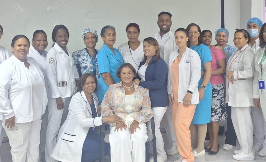 El Departamento de Enfermería del Centro de Gastroenterología realiza capacitación sobre Procedimientos Básicos en Salud