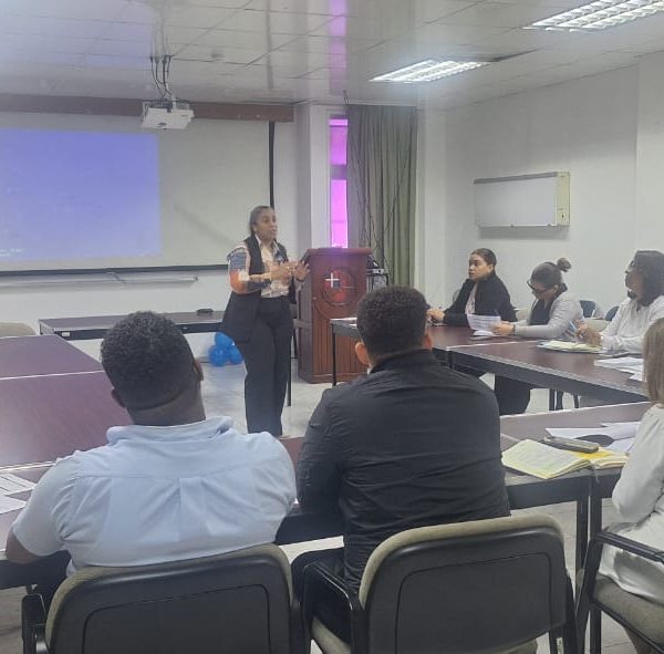 Centro de Gastroenterolog&iacute;a de la Ciudad Sanitaria Dr. Luis Eduardo Aybar fortalece su compromiso con la calidad y la seguridad del paciente