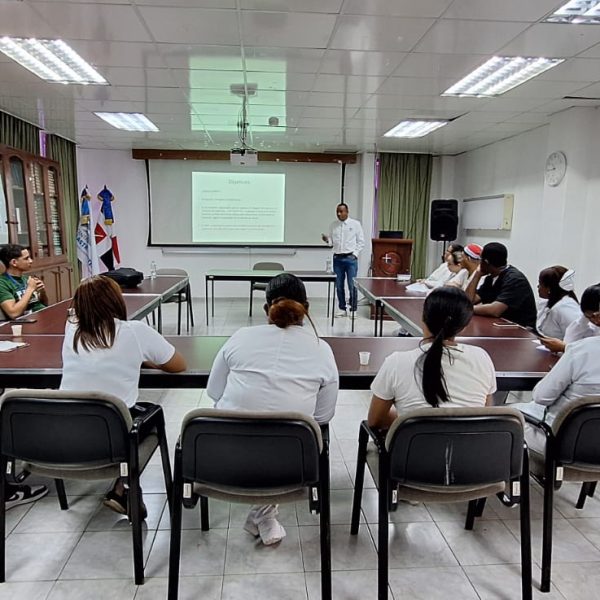 Centro de Gastroenterolog&iacute;a capacita a su personal en el sistema de Triaje para Hospitales de Tercer Nivel
