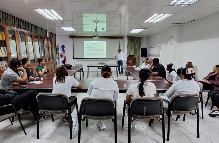 Centro de Gastroenterolog&iacute;a capacita a su personal en el sistema de Triaje para Hospitales de Tercer Nivel